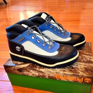 Timberland: Junior Field Boot. Black and Blue Colorway.